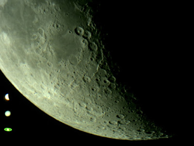 Moon_Venus_Jupiter_Saturn.jpg