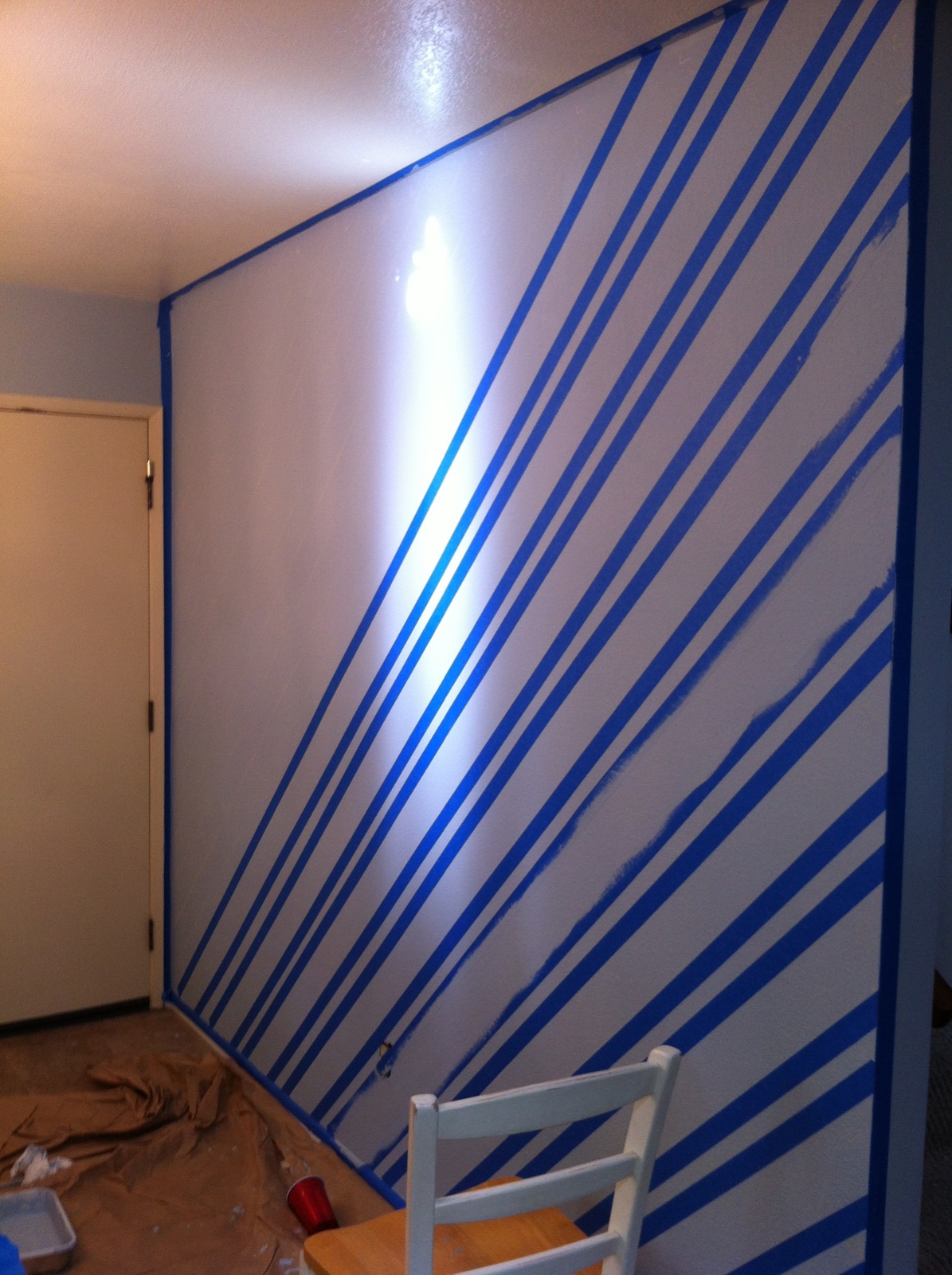 Brittany's Joy striped accent wall a tutorial! // diy