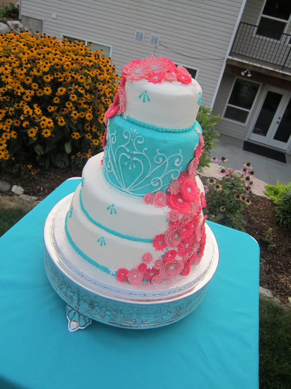 Cake Pink And Fuchsia Icing Cake Pink And Fuchsia Icing