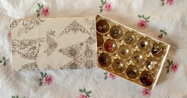 31,85,-: DIY: Ohrringschachtel aus Toffifee-Verpackung