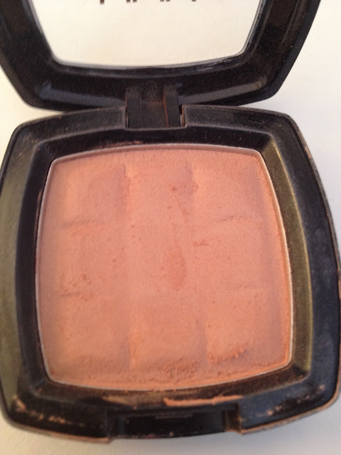 NYX Blush in Angel: Swatches, Photos, & Review NYX Blush in Angel: Swatches, Photos, & Review
