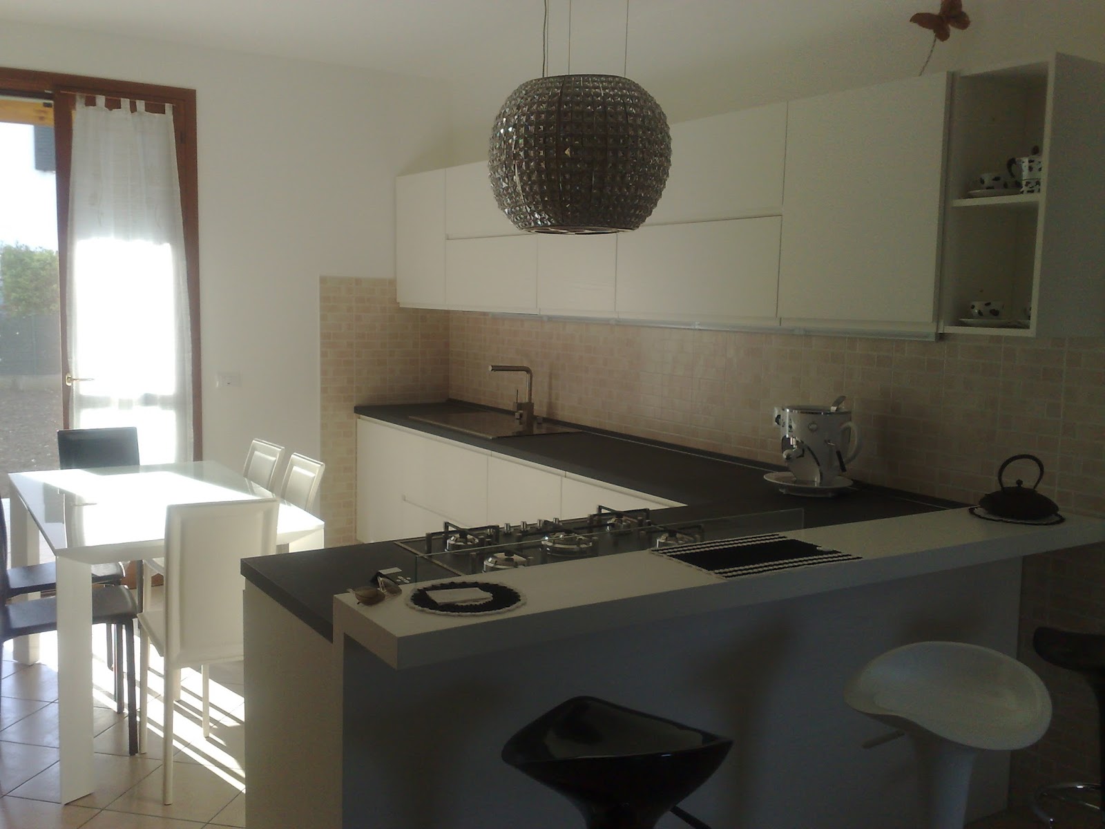 DIVISIONE SOGGIORNO CUCINA | I am design italia DIVISIONE SOGGIORNO CUCINA | I am design italia