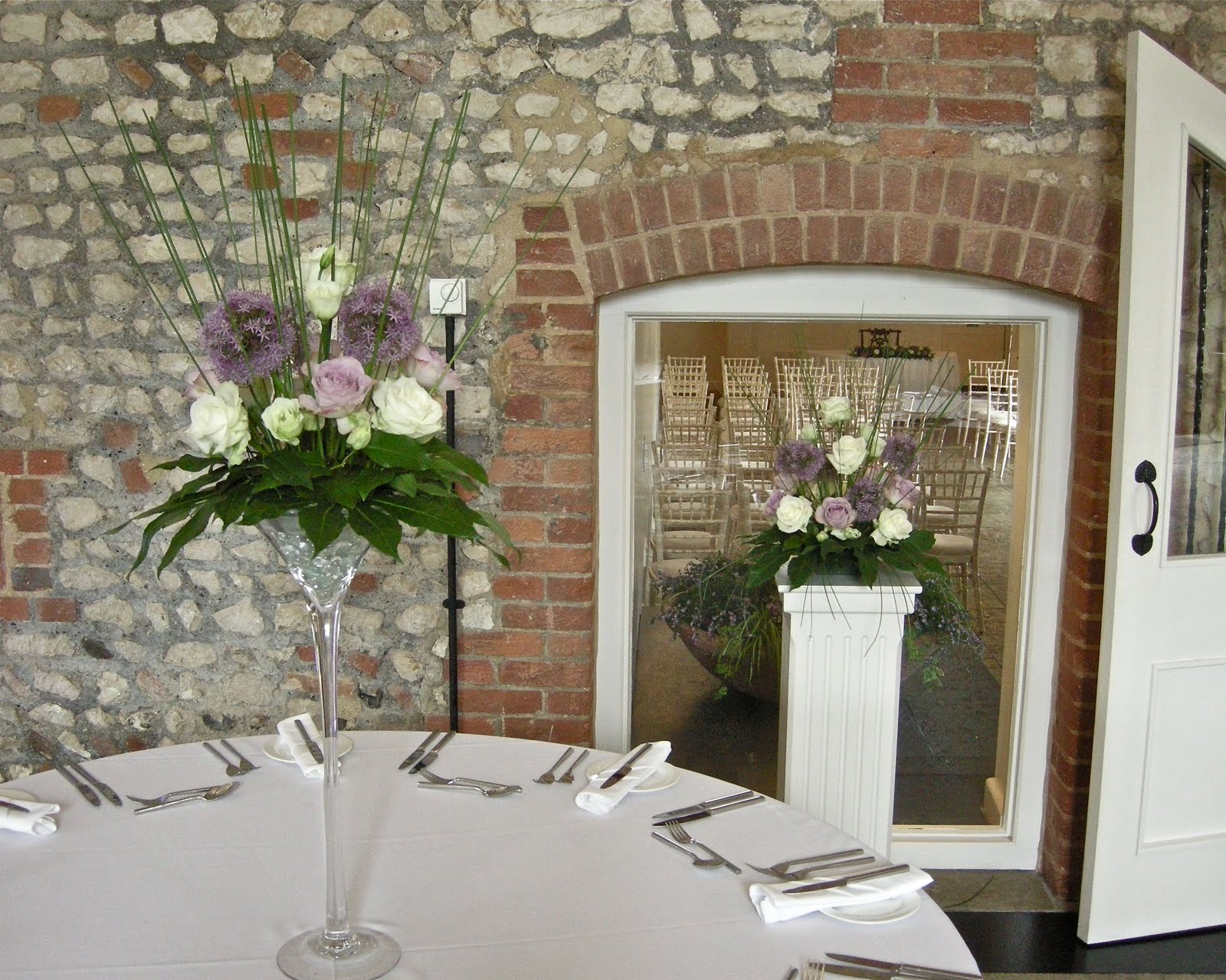 Wedding Flowers Blog Laura's Contemporary Wedding Flowers, Farbridge