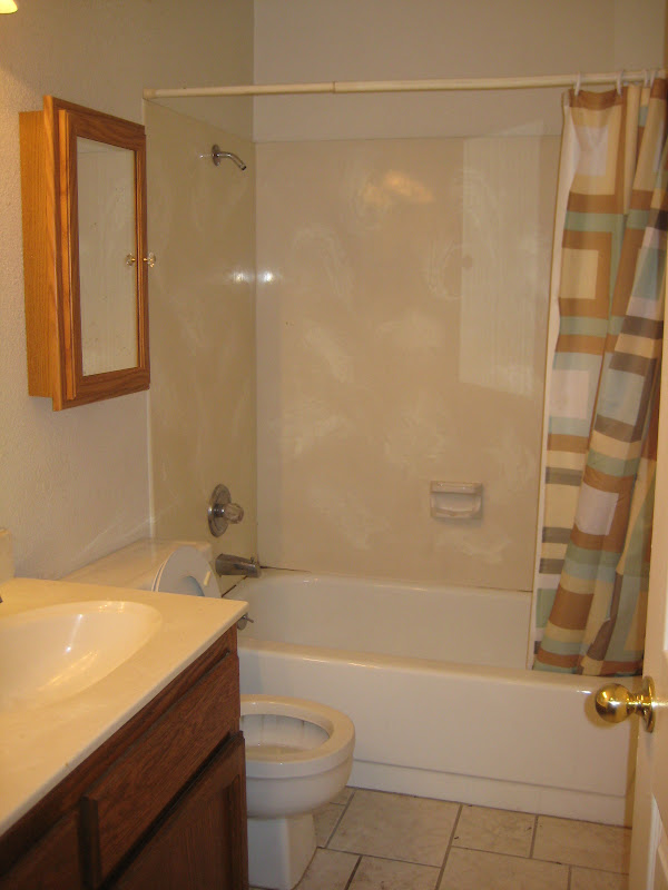 Bathroom Before, the day we moved in title=