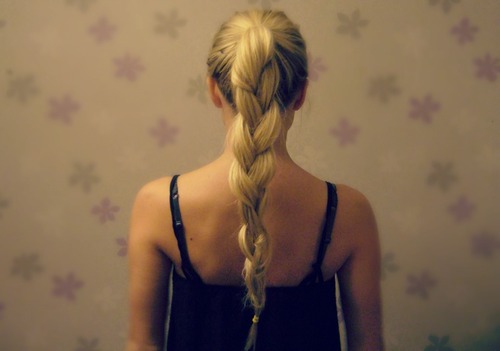 Frozen fiefdom New Years Eve Hairstyles - Women's corner