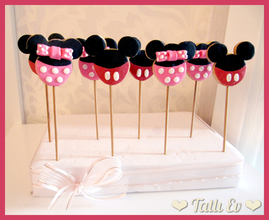 Mickey ve Minnie Mouse Temalı Kurabiyeler