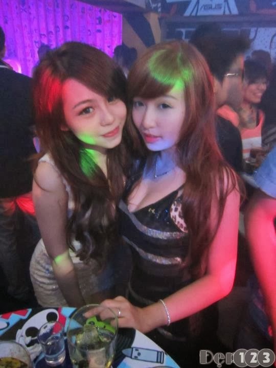 mi-nhon-hot-girl-noi-tieng-tu-face-book.8