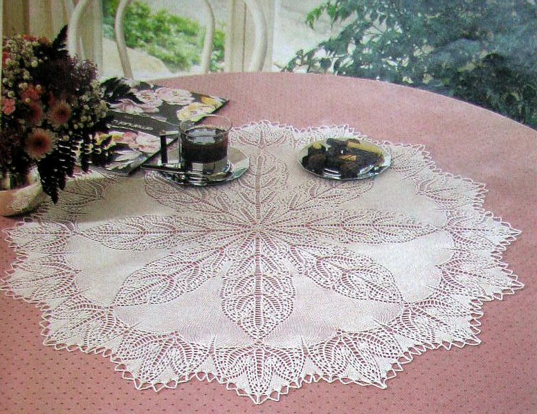 Art knitted tablecloth