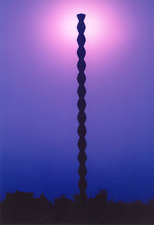 Conform unor masuratori radiestezice, Coloana Infinitului emite pe o raza de 300 m 10 coloana infinitului by magic photos d32uuss