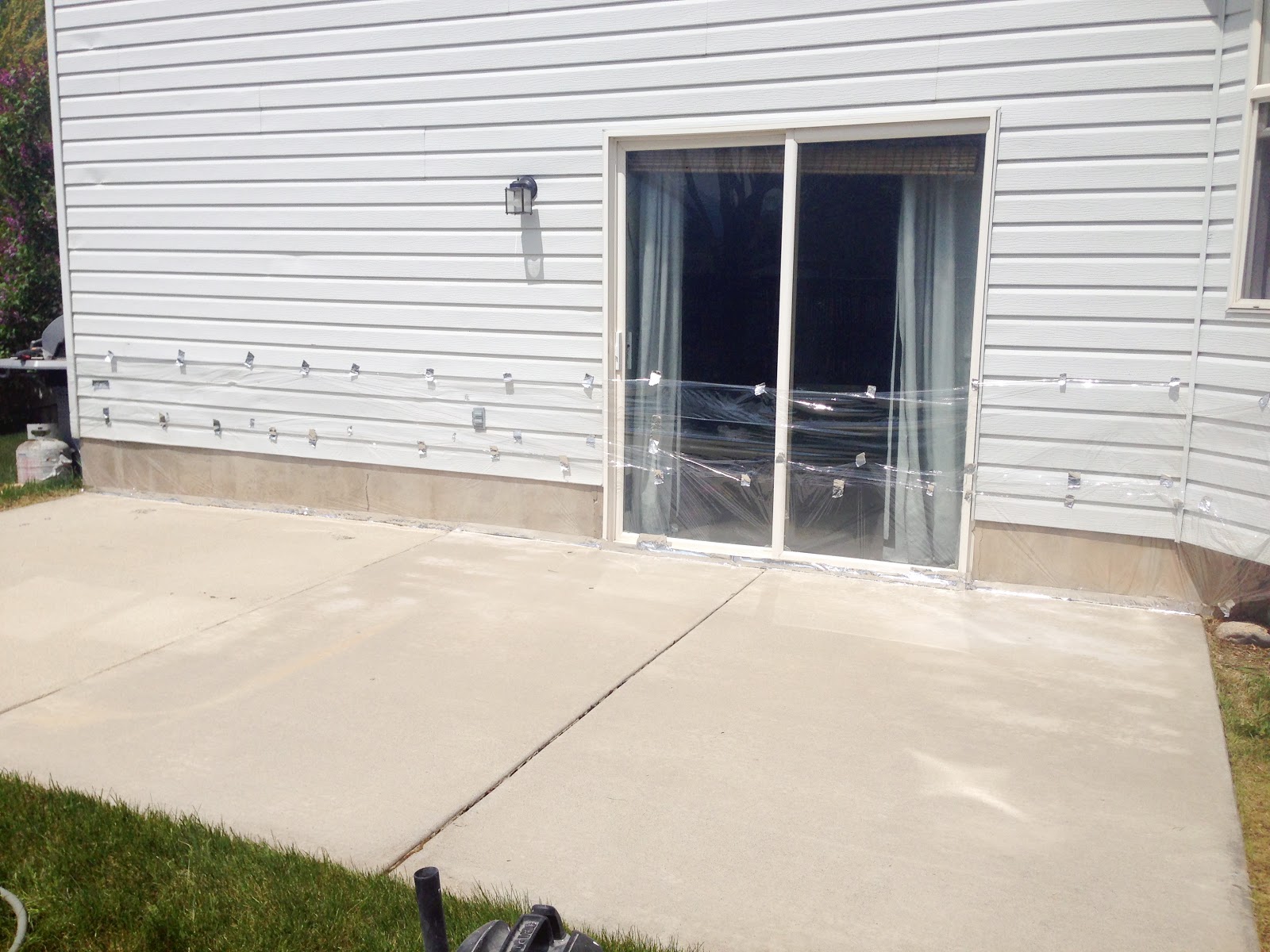 How To Stain A Concrete Patio Chris Loves Julia