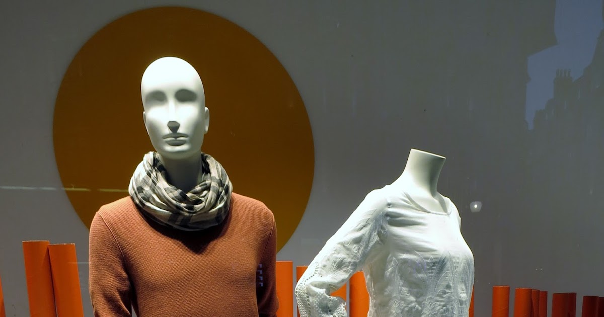 Banana Republic, London