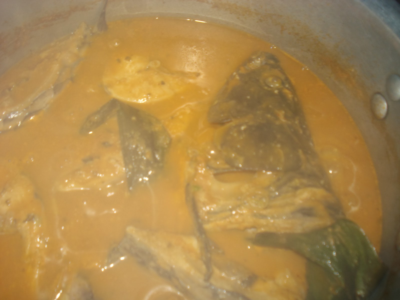 Kanga au bouillon de njansang_La Cuisine Camerounaise