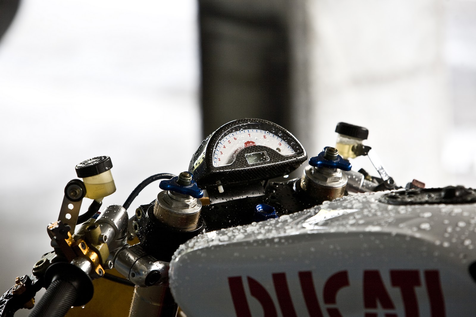 Radical Ducati S.L.: 9 ½ Radical Radical Ducati S.L.: 9 ½ Radical