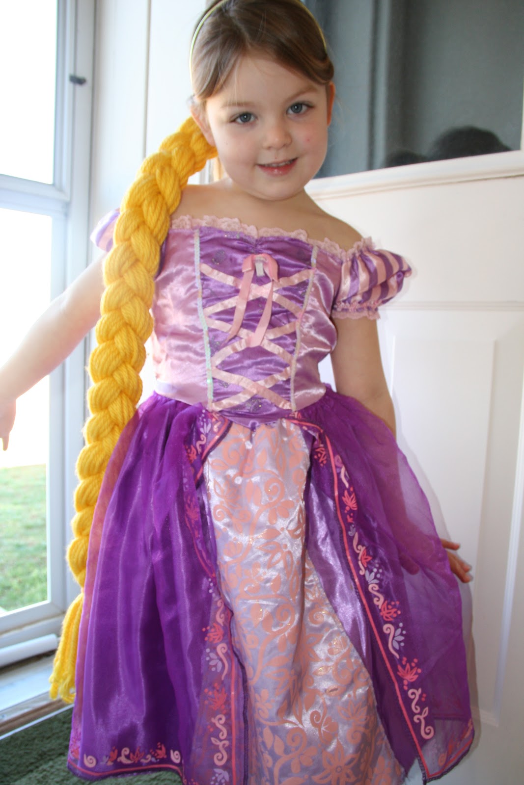 grey luster girl Rapunzel Hair Tutorial