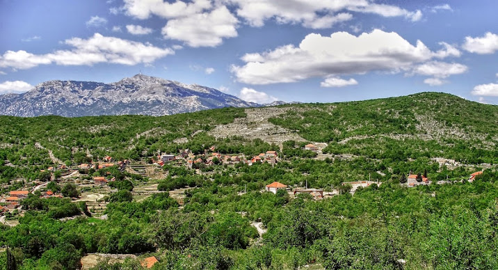 Selo Krstatice
