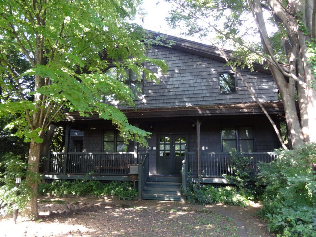 MikeHattsu Anime Journeys: More Studio Ghibli Buildings