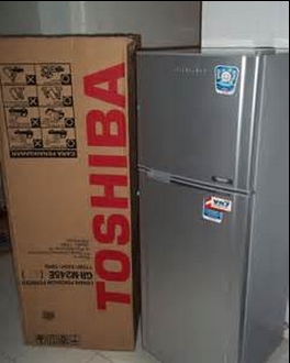 Daftar Harga Kulkas Toshiba 1 2 Pintu Murah 2021