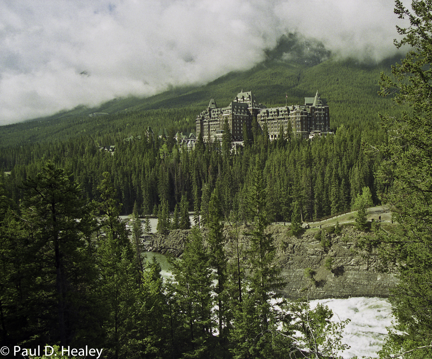 http://2.bp.blogspot.com/-Zk_gPsajApk/TZ1xoSI-wrI/AAAAAAAAE9E/0quaA7ck7M4/s1600/1999_05-Banff-248.jpg