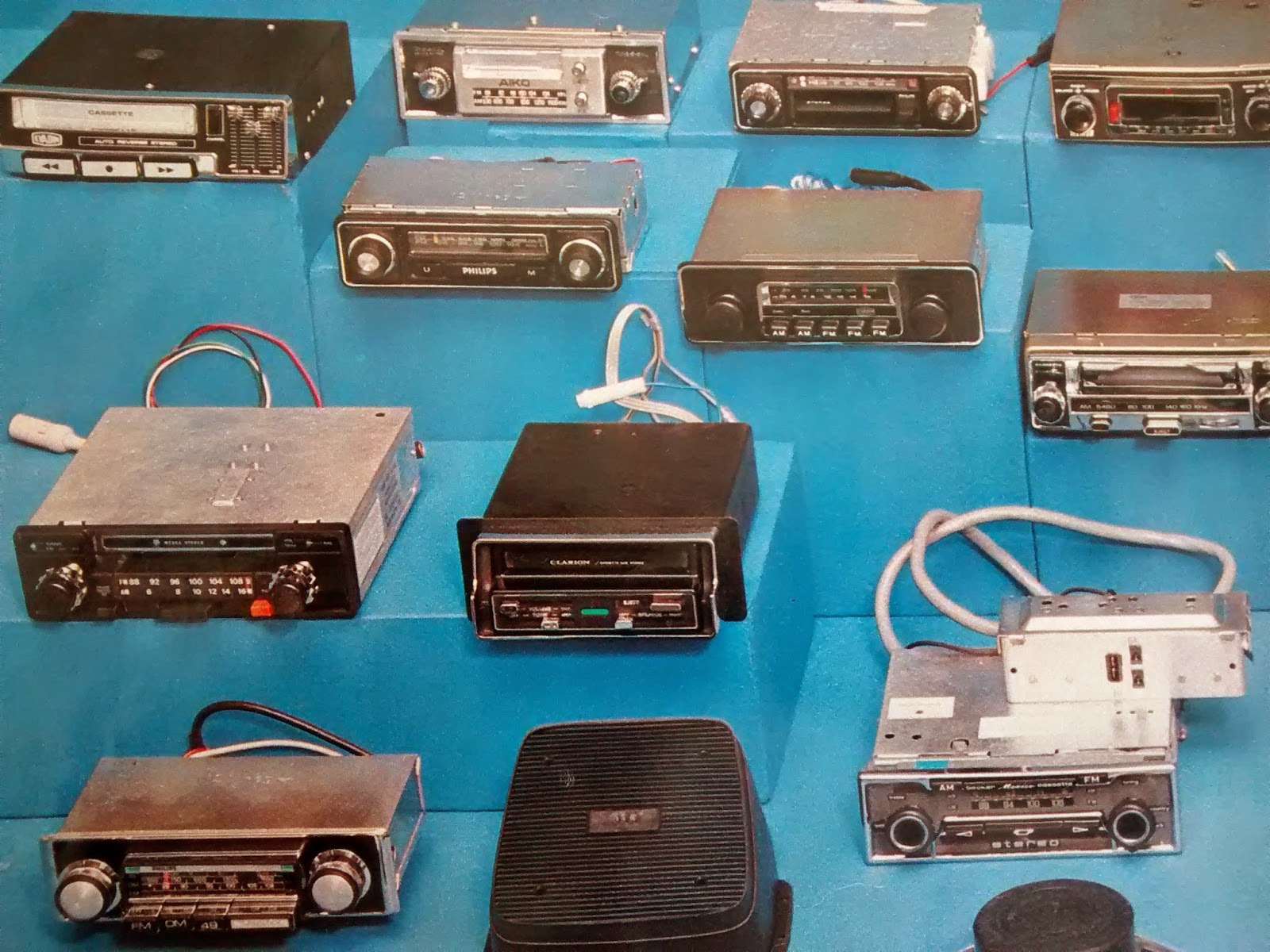BREGANHA TAUBATÉ COLEÇÃO DE RÁDIOS ANTIGOS PARA AUTOS DÉCADA 70/80