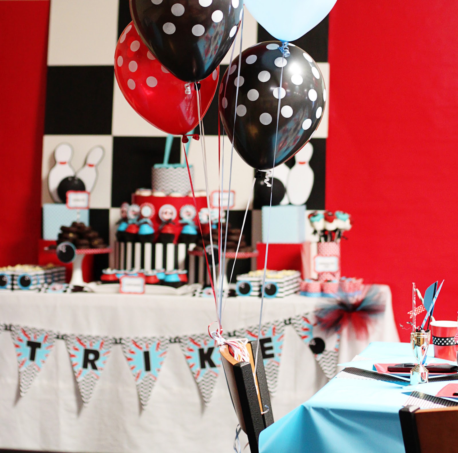 Amanda's Parties To Go Bowling Party Party Table