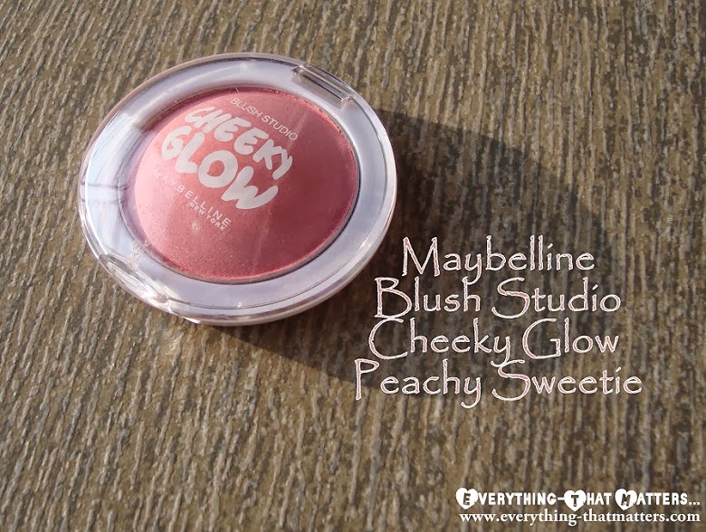 Maybelline Cheeky Glow "Peachy Sweetie" Blush: Swatch, Review And FOTD Maybelline+CheekyGlow+Peachy+Sweetie+Swatch+Review+Pictures