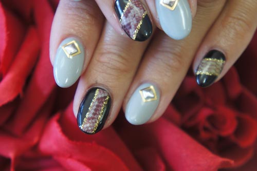 大垣市 ネイルサロンnana 低料金設定のお店ブログ パイソン柄ネイル