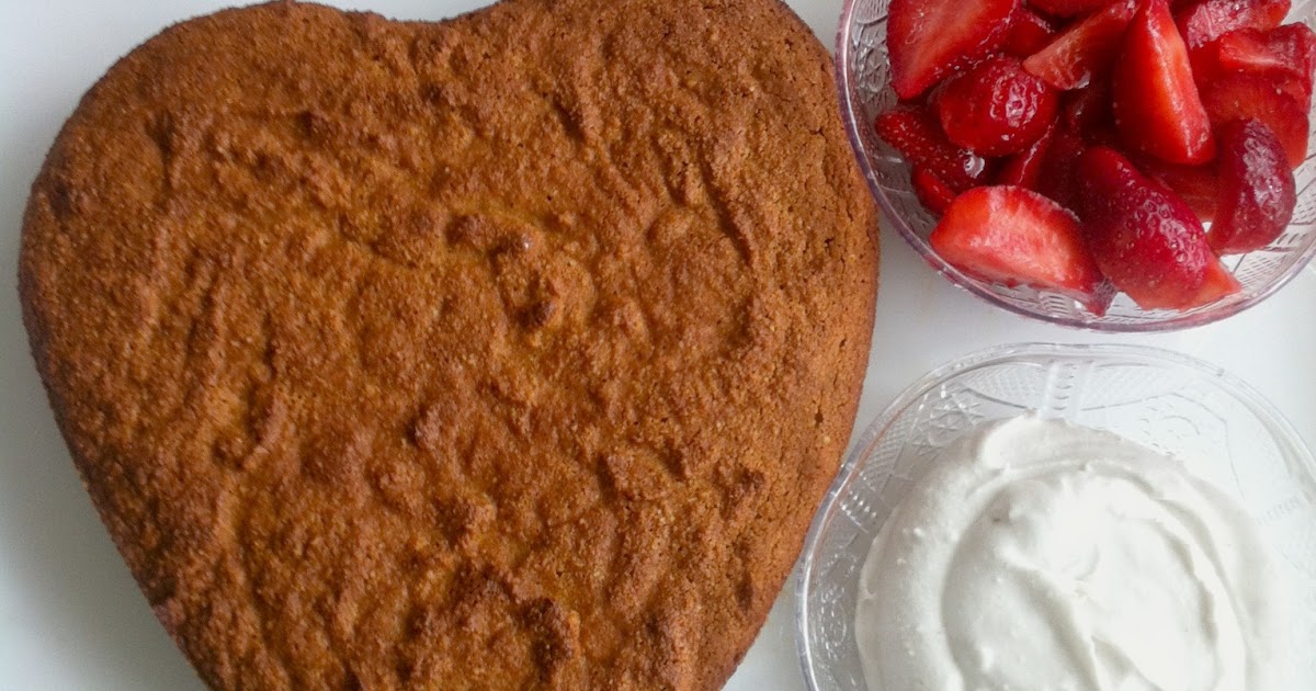 Paleo Coconut Cake Icing Paleo Coconut Cake Icing