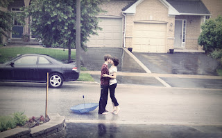 kiss in rain images