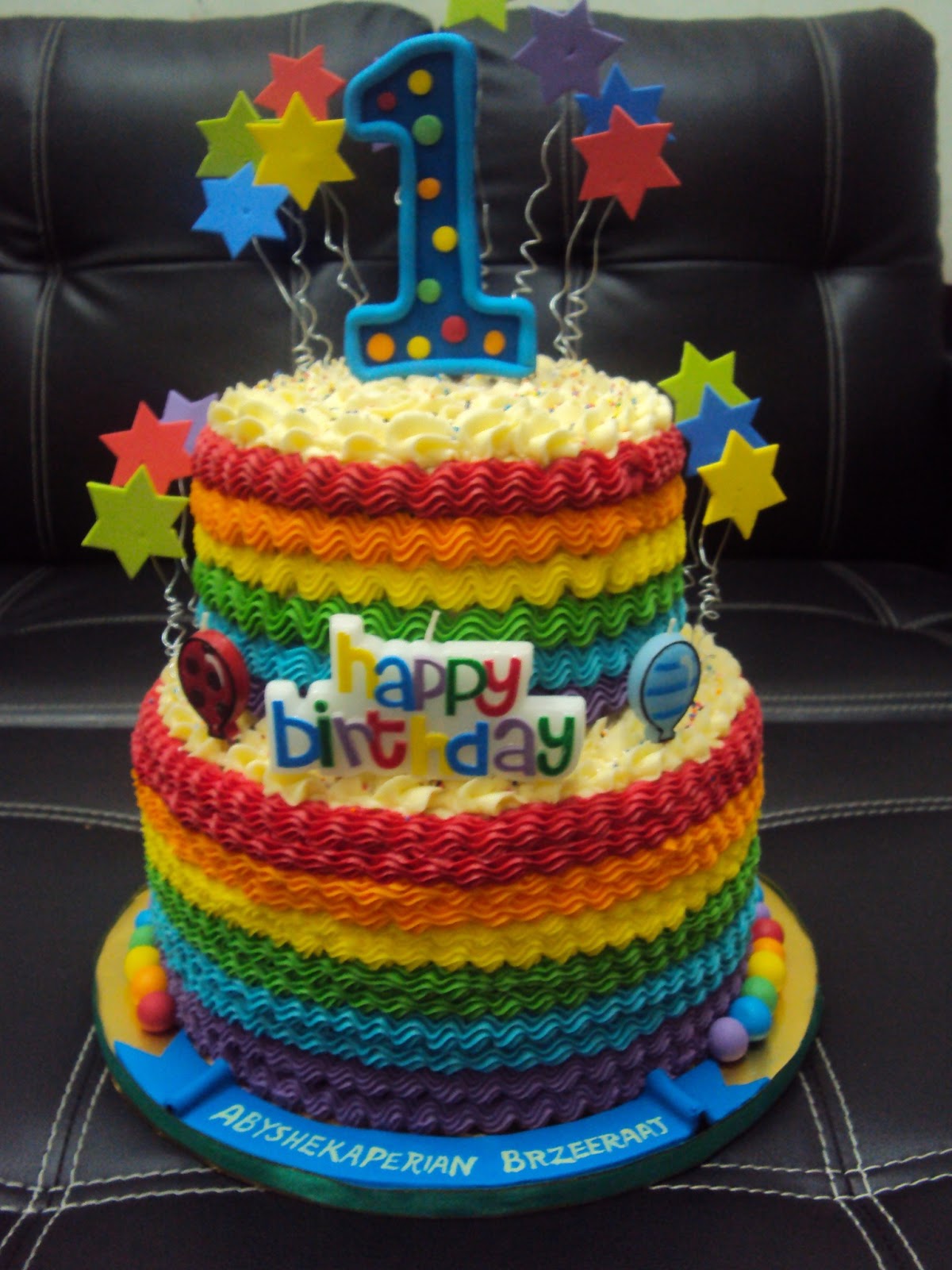 L'mis Cakes & Cupcakes Ipoh Contact : 012-5991233 : 2 Tier Rainbow Cake