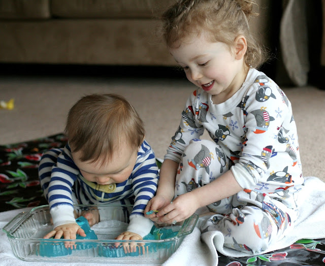 5 Messy Sensory Bins for Babies and Toddlers Learn Play Imagine
