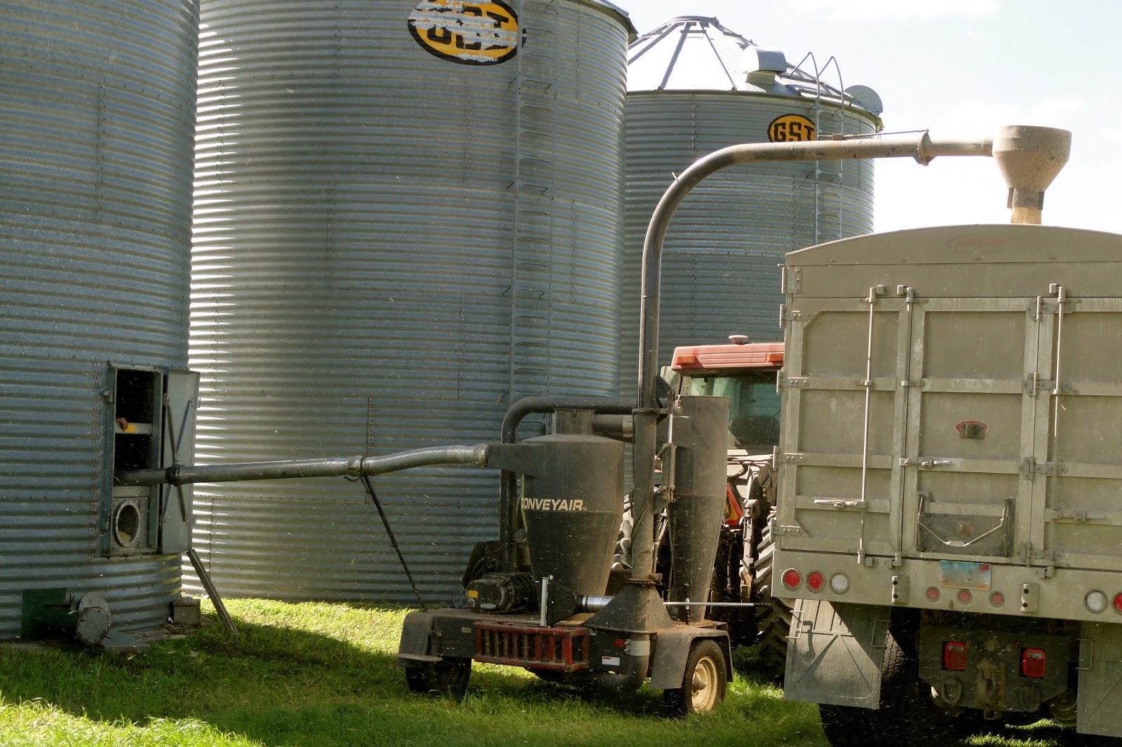 Griggs Dakota Moving Grain from Air Bins