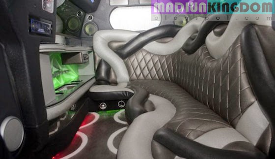 Foto: Mobil Mini Cooper Limousine Terpanjang di Dunia Foto: Mobil Mini Cooper Limousine Terpanjang di Dunia