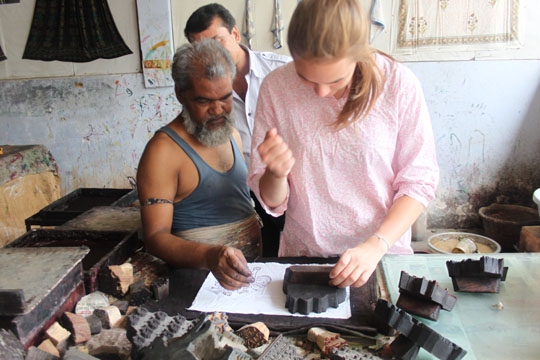 Business Talk: The Art of Block Printing in India - Das Indische Traditionshandwerk des "Block Printings"