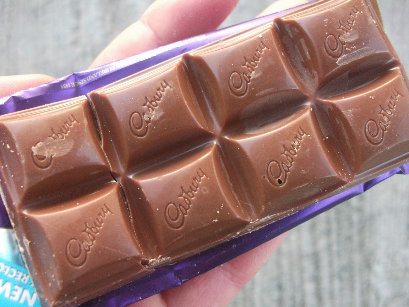 Cadbury Dairy Milk Caramello (Irish) Review