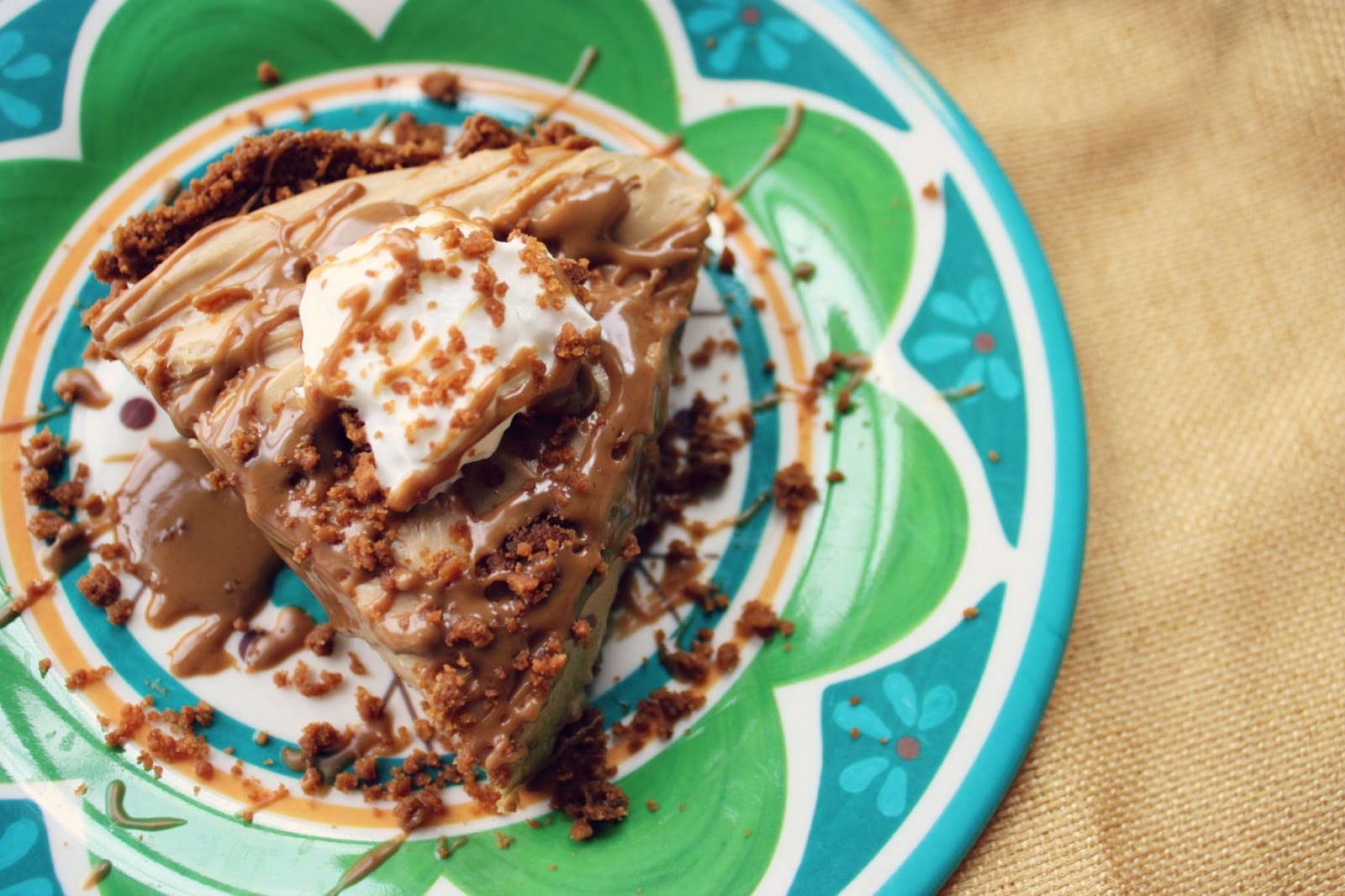 Cookie Butter Pie with Biscoff Cookie Crust The Pretty Life Girls