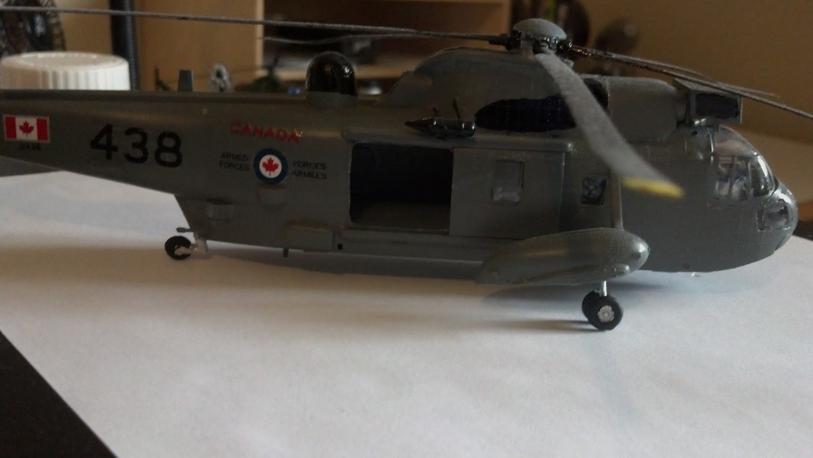 From the sky to my Desk: 1/72 Airfix Sikorsky CH-124 Sea King Canadian Forces (Navy)1600 x 902