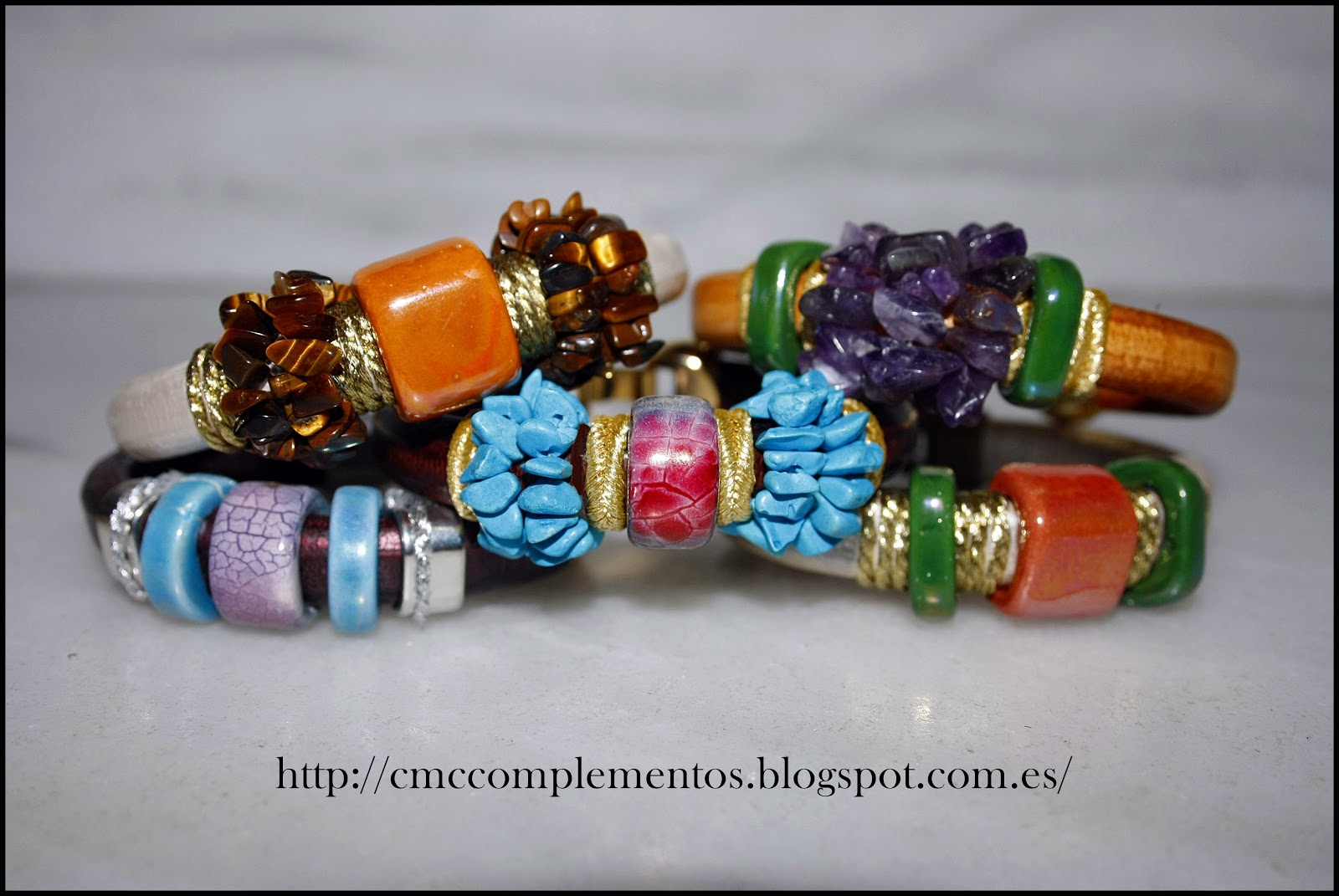CMC Complementos Pulseras de piedras semipreciosas y cerámica