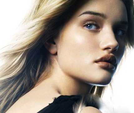 rosie huntington whiteley sensual face