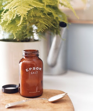 epsom salt salts plants plant uses fertilizer gallon month garden water tablespoons solution wonders flowering gardening ordinary things tips grow