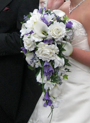 Google Image Result For 1 Bp Blogspot Com White Roses Wedding