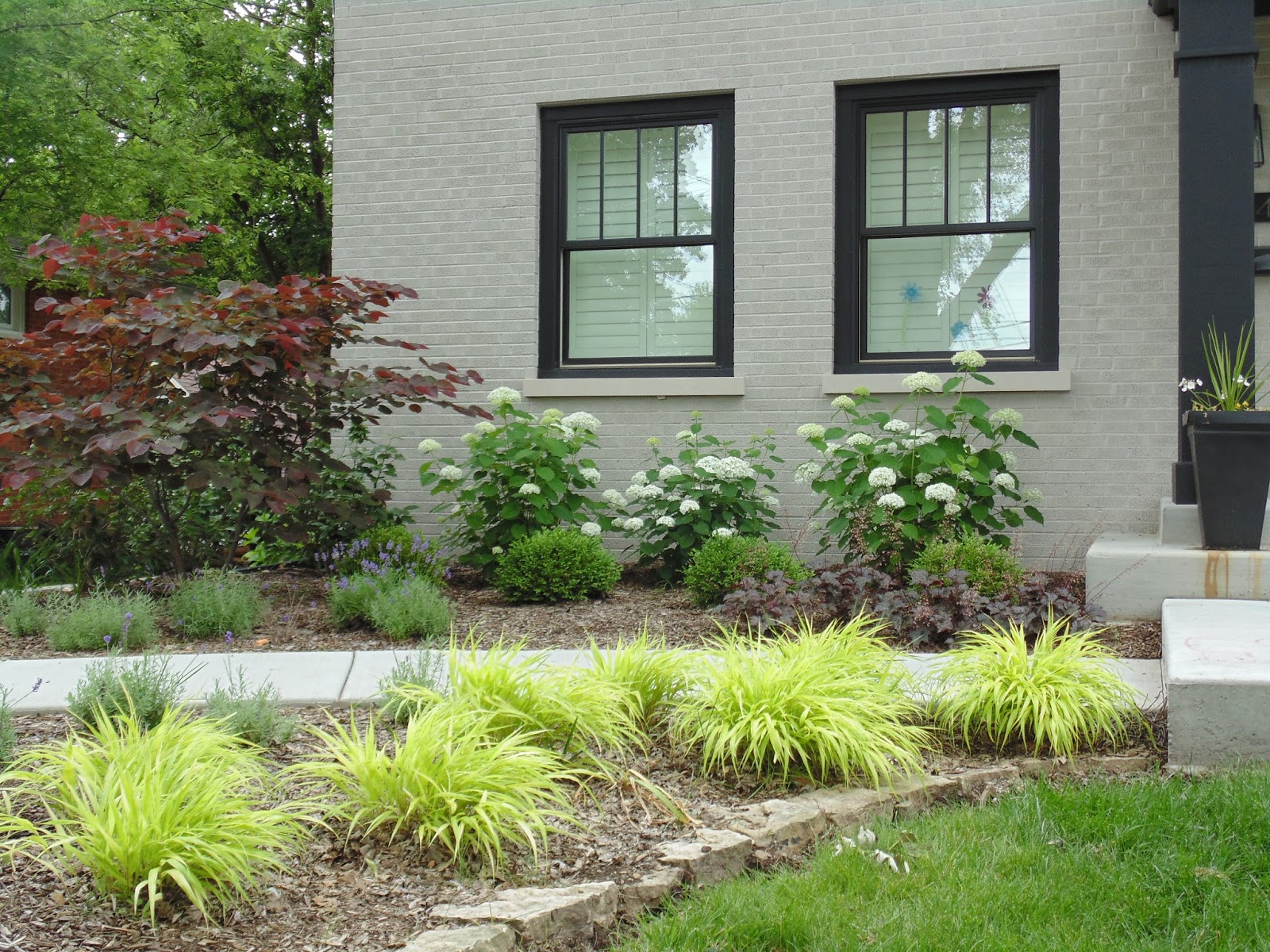 Front Yard Landscaping With Hydrangeas Pdf