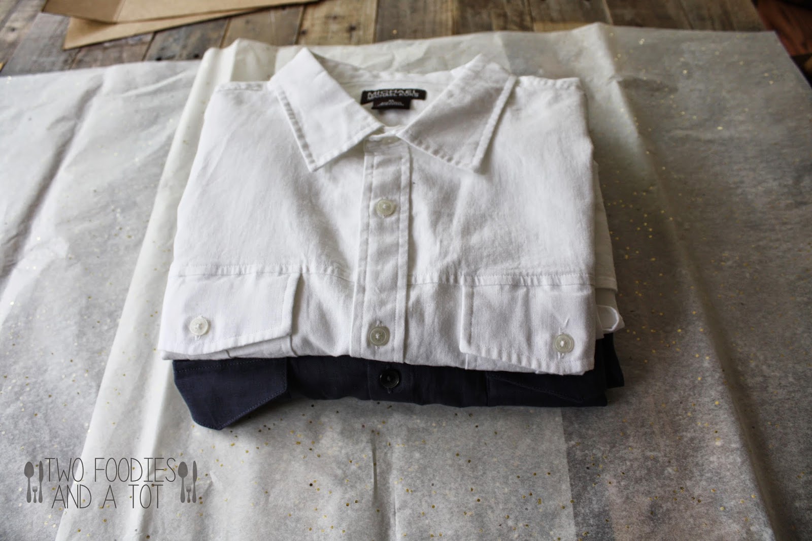 Two foodies and a tot Boxless clothing gift wrap