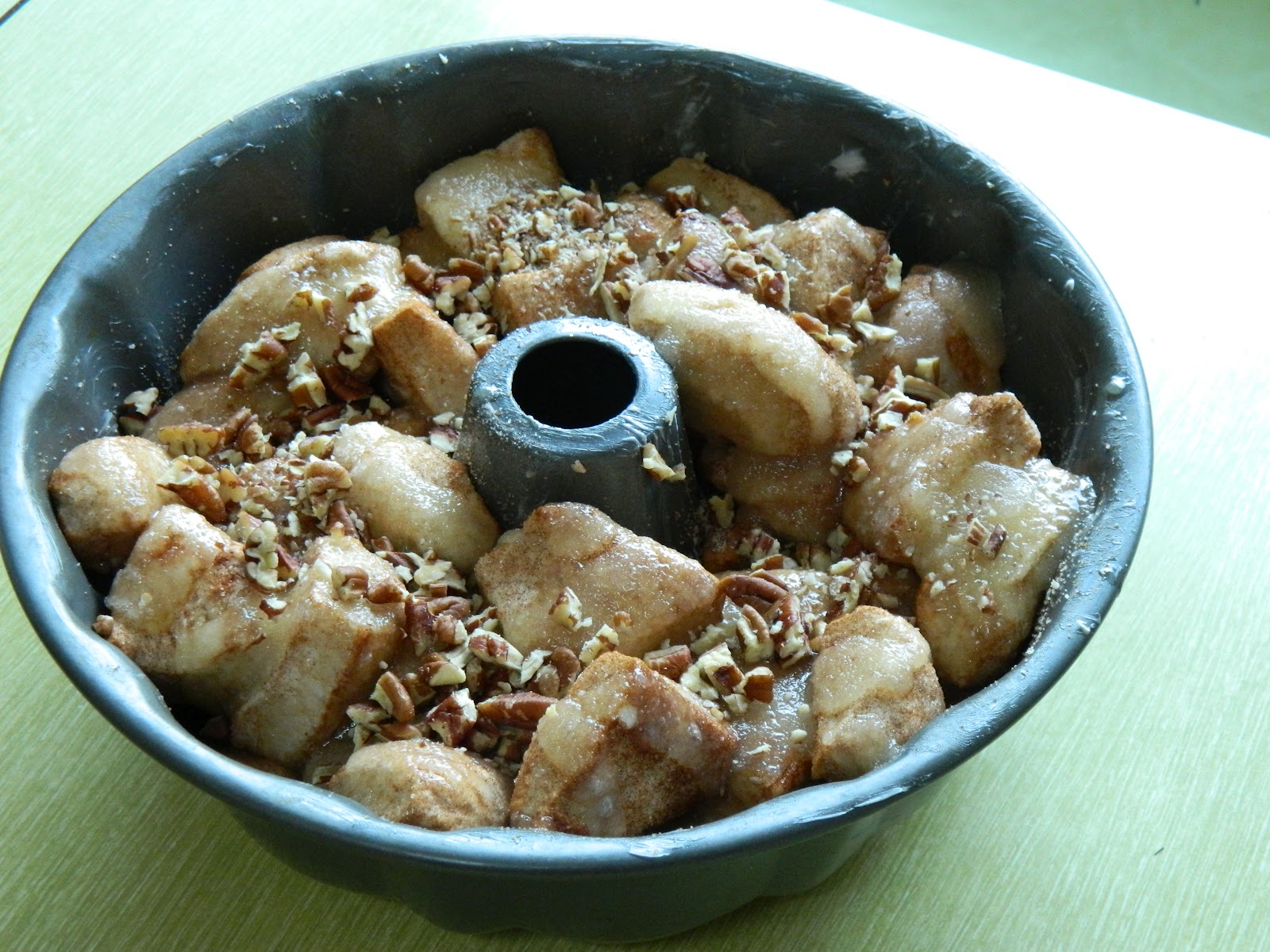 Recipe, Travel and Family Blog Purple Oven Mitt Cinnamon Rolls Pull