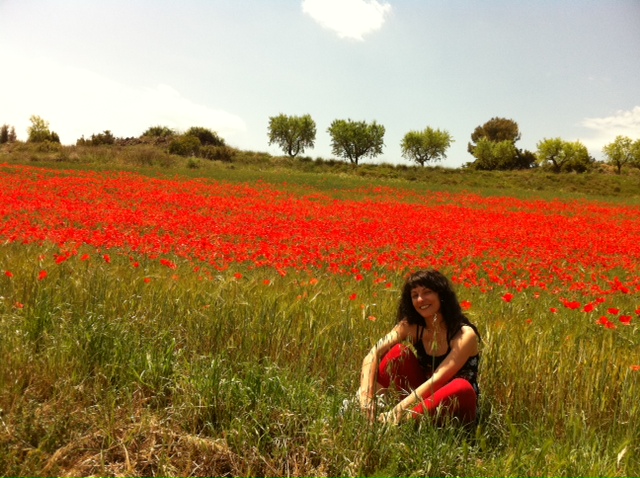 internatural: Roser Amills - Poemas - Roser Amills, escritora mallorquina