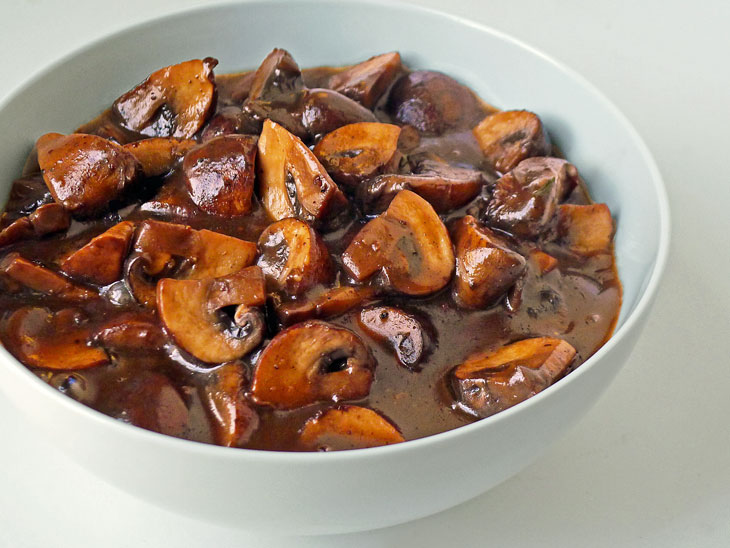 Cooking Weekends Mushroom & Red Wine Sauce