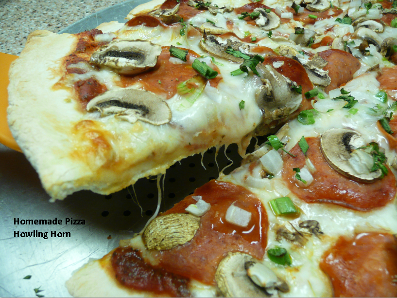 Howling Horn Pizza!