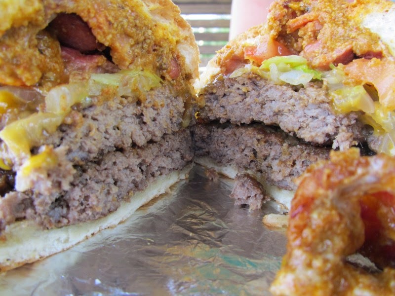 Burger Club Winnipeg Sandy's Snack Shack (Geppetto's) Richer, MB