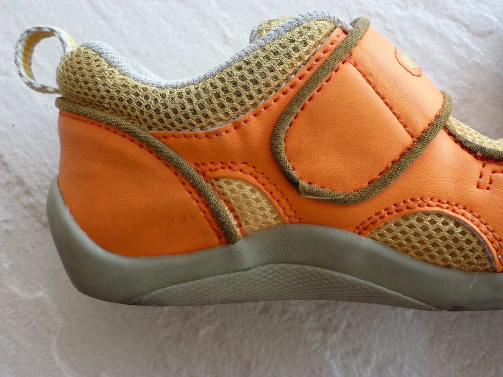 Shoetable Toddler shoes by Combi