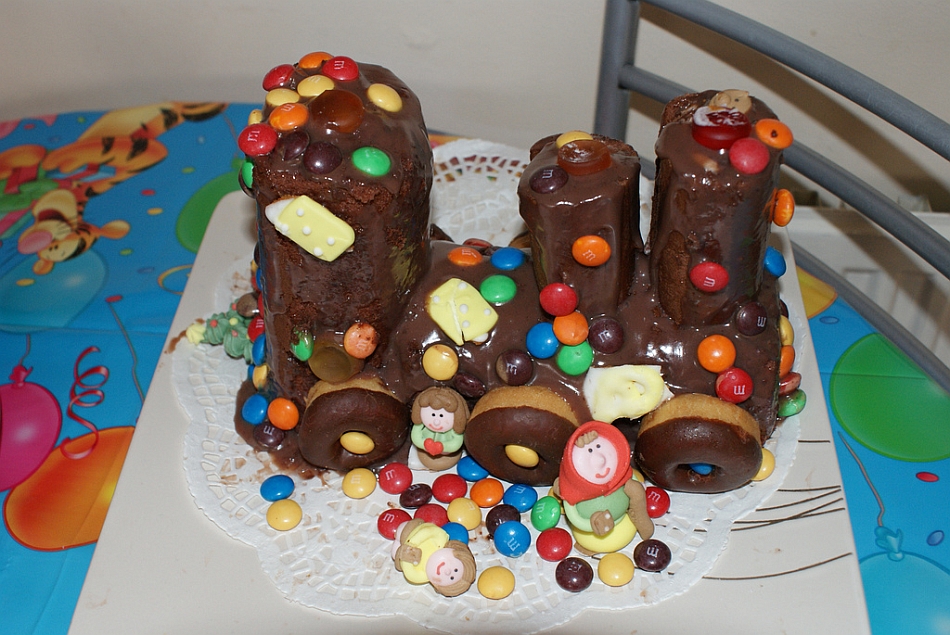 Birthday Cakes Ideas: Create Western Homemade Birthday ...