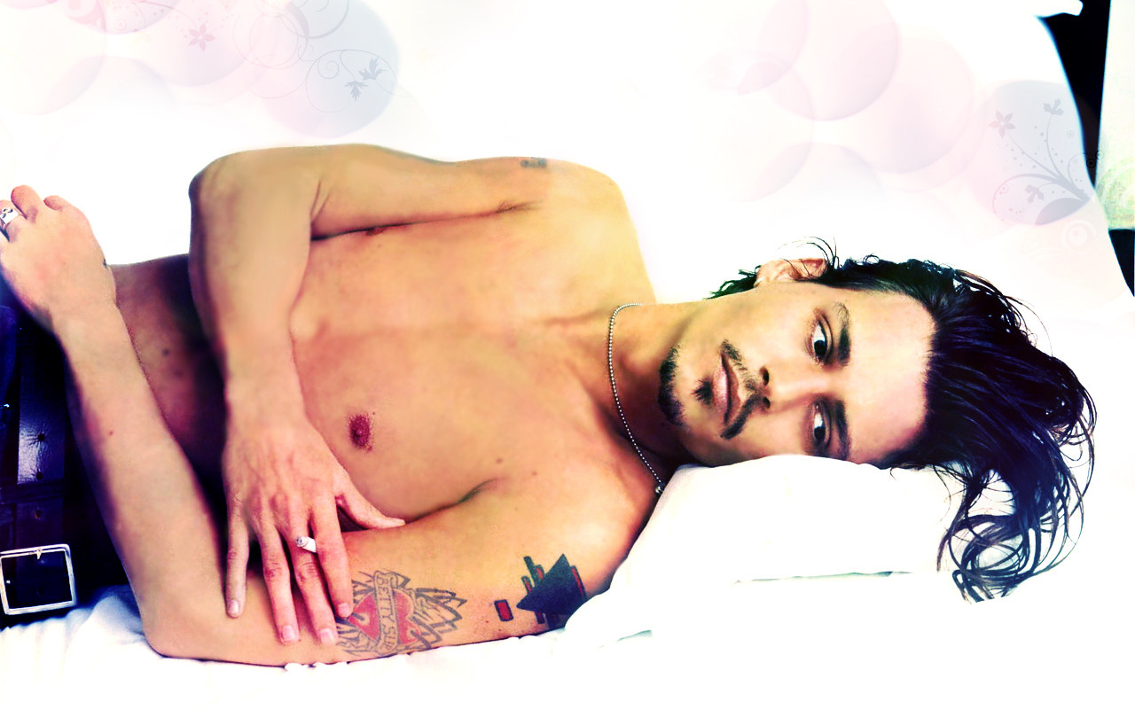 http://2.bp.blogspot.com/-_1FlTlNsSTo/T27Mjc-7O3I/AAAAAAAACfI/M7N_cMe0trw/s1600/Johnny-Depp-johnny-depp-5664132-1280-800%5B1%5D.jpg